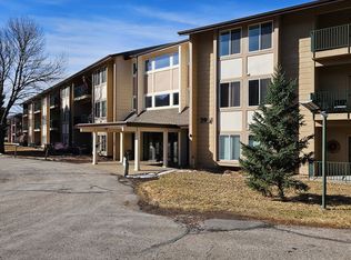 3947 Fairway Hills Dr, Rapid City, SD 57702