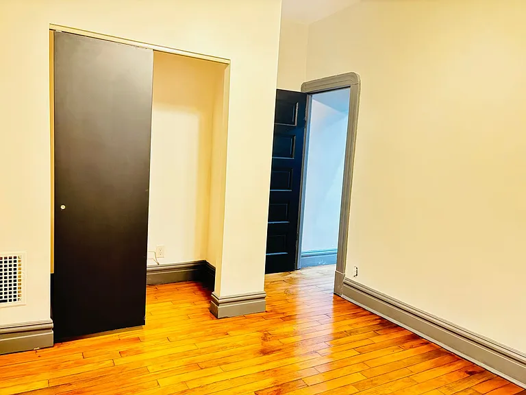 3723 Connecticut St — Photo 13