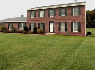 S93W33501 Fieldside Ct, Mukwonago, WI 53149