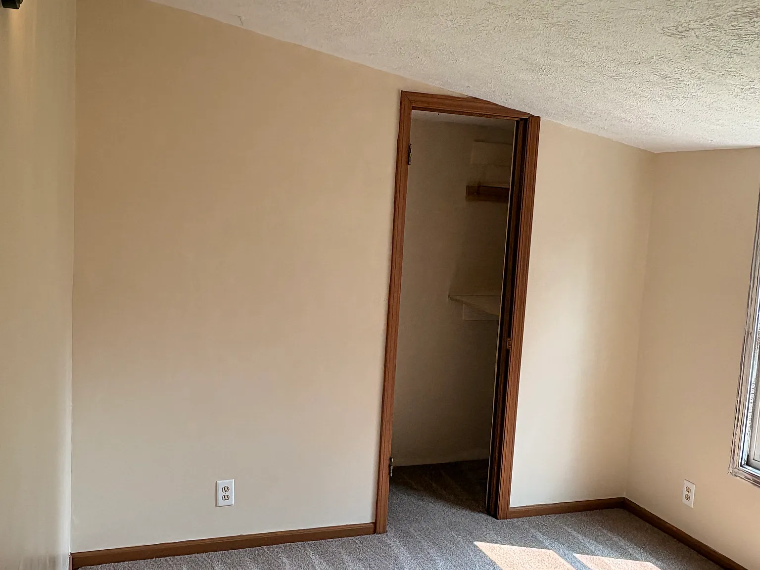 3 bed, 1078 sqft, $1,650 — Photo 2