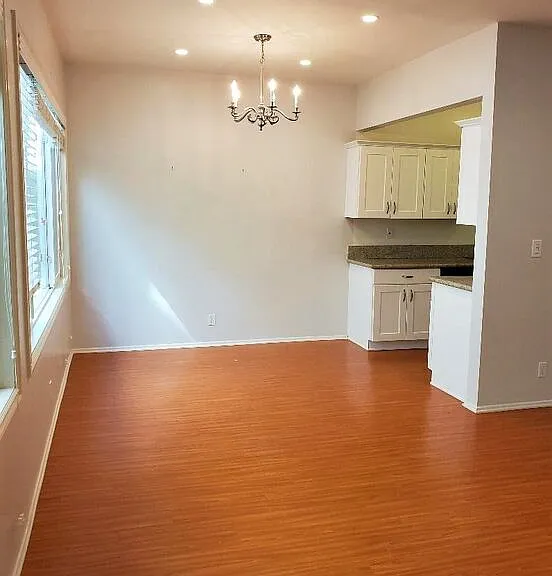 435 N Palm Dr #202 — Photo 7