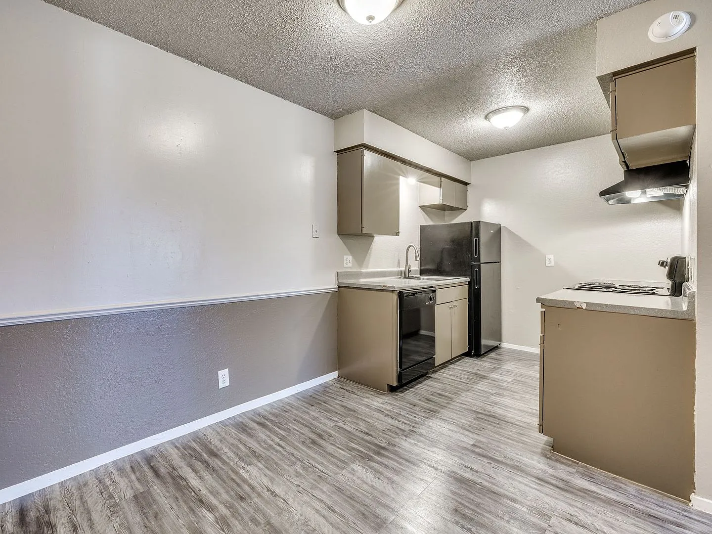Fifty One Flats — Photo 3