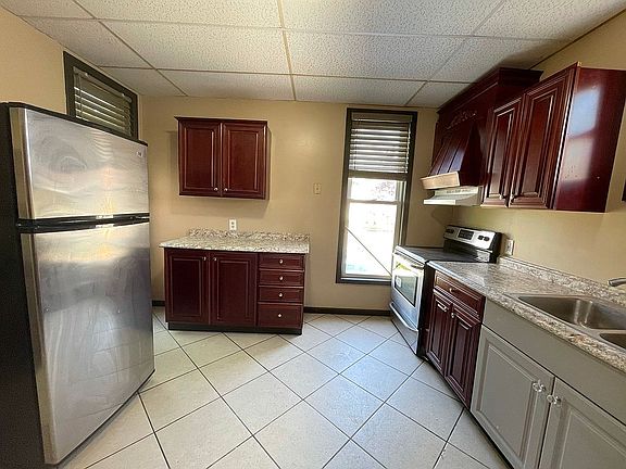 5th image of 135 McKinley Ave