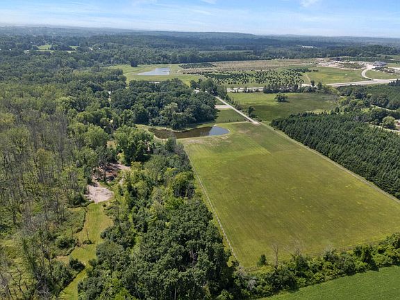 4th image of N96W20978 County Line ROAD