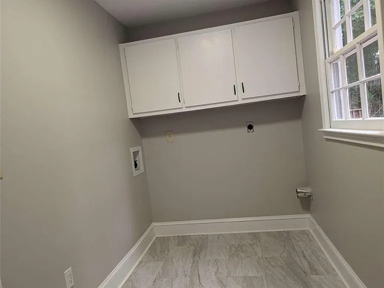443 Cricket Ridge Ct — Photo 8