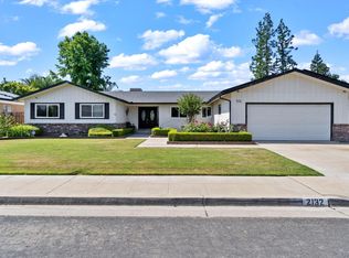 2132 Beverly Ave, Clovis, CA 93611