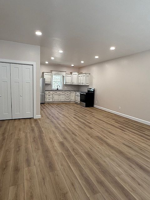 1st image of 7071 Township Road 466 #B
