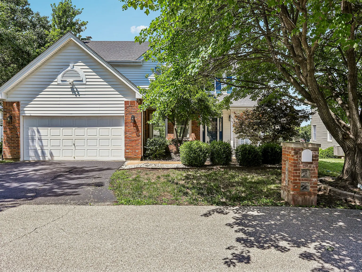 3 bed, 2730 sqft, $3,950 — Photo 1