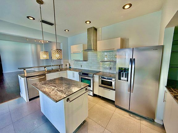 5th image of 3688 Mykonos Ct