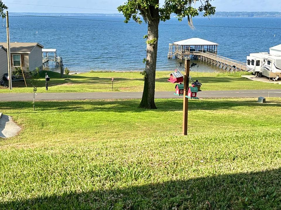 1st image of 1140 Merritt Mountain Rd #14