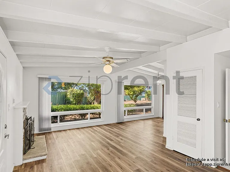 16 Tasco Ct — Photo 8
