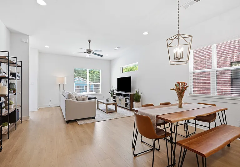 2817 Stanley Ave #1 — Photo 10