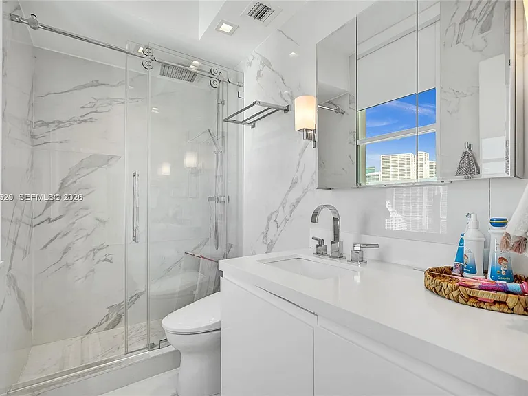 800 Claughton Island Dr #3101 — Photo 70