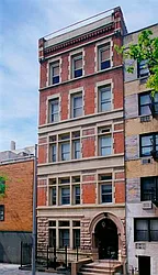 404 East 80th Street in Yorkville