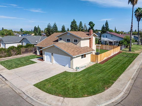2nd image of 785 Fullerton Dr