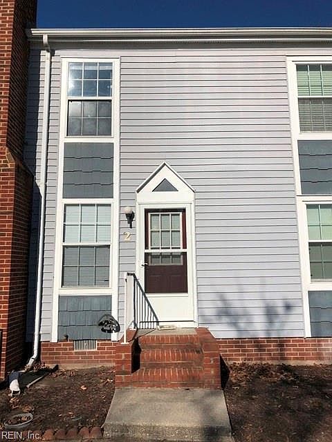 1st image of 427 Lester Rd APT 2