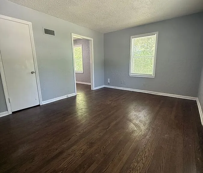 5816 Bellefontaine Ave — Photo 4