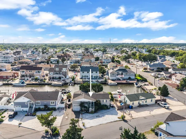 3251 Oceanic Drive, Toms River, NJ 08753