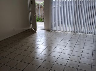 1047 E Villa St APT 1, Pasadena, CA 91106