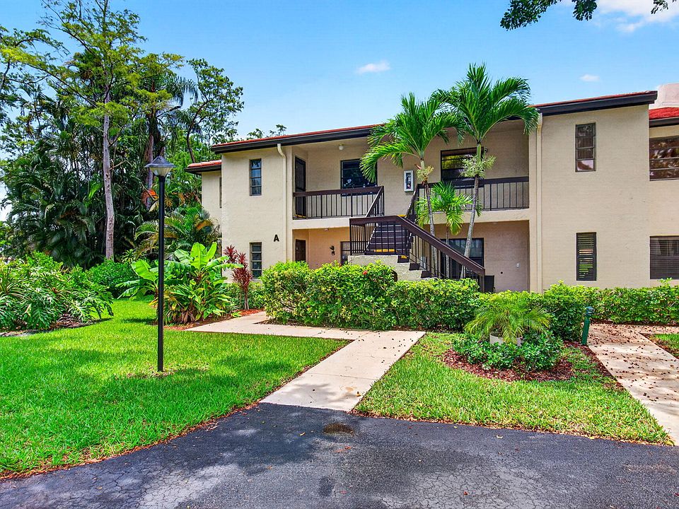 1st image of 8460 Casa Del Lago