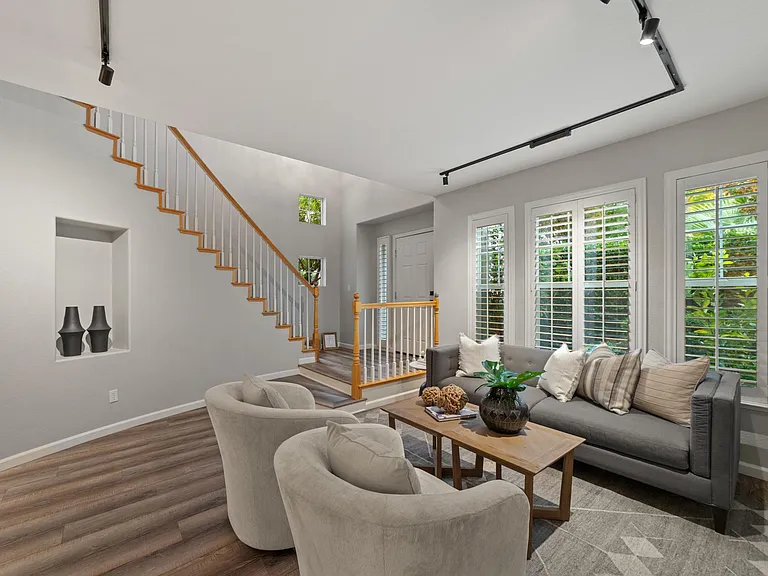 9837 Villa Francisco Ln — Photo 10