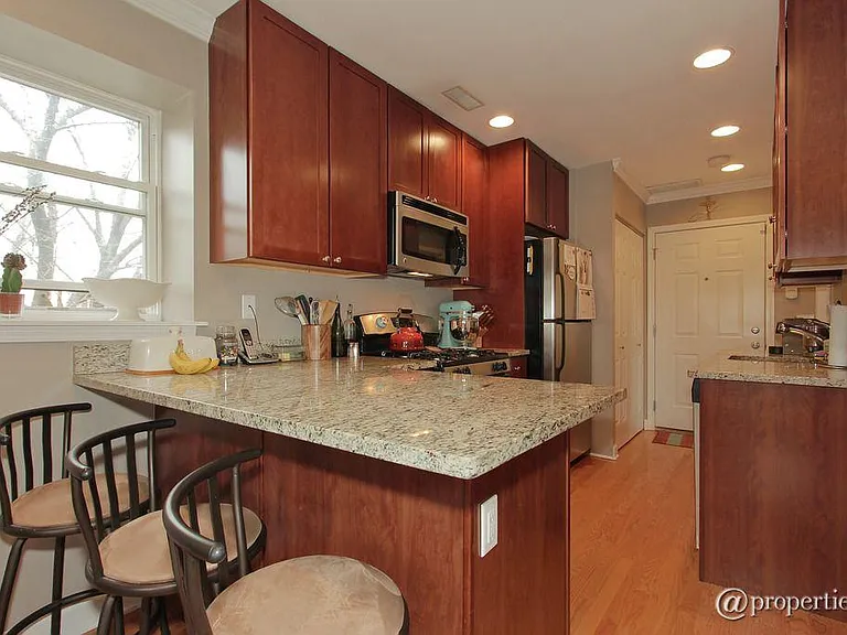 1725 W Ellen St #3R — Photo 2