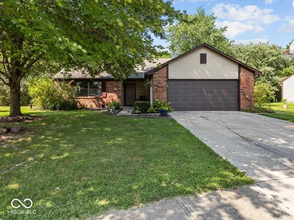 206 Rolling Ridge Rd, Shelbyville, IN 46176