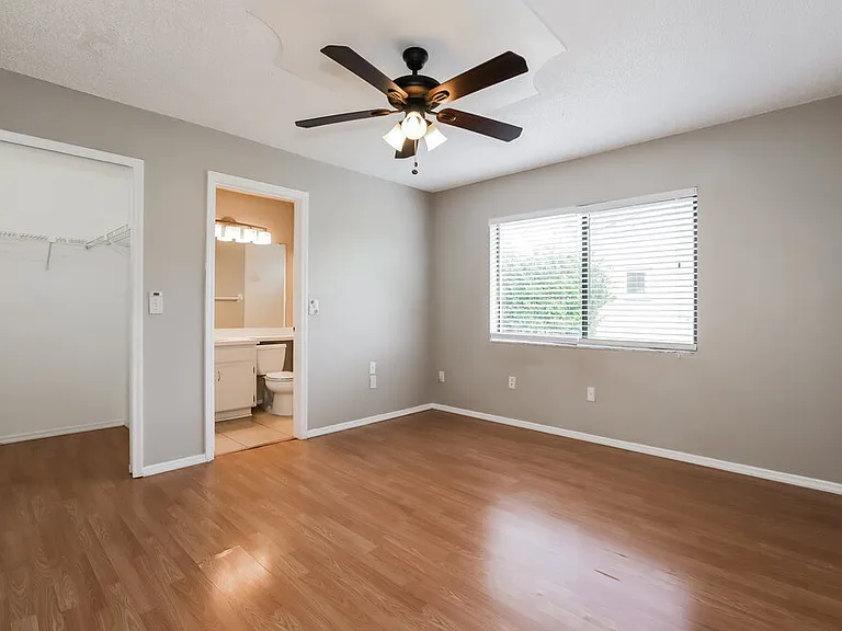 1604 Sanderling Ct — Photo 11