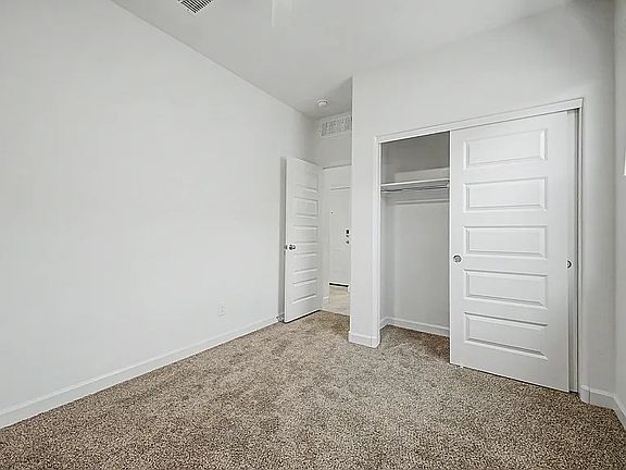 5th image of 2194 E Haflinger Way