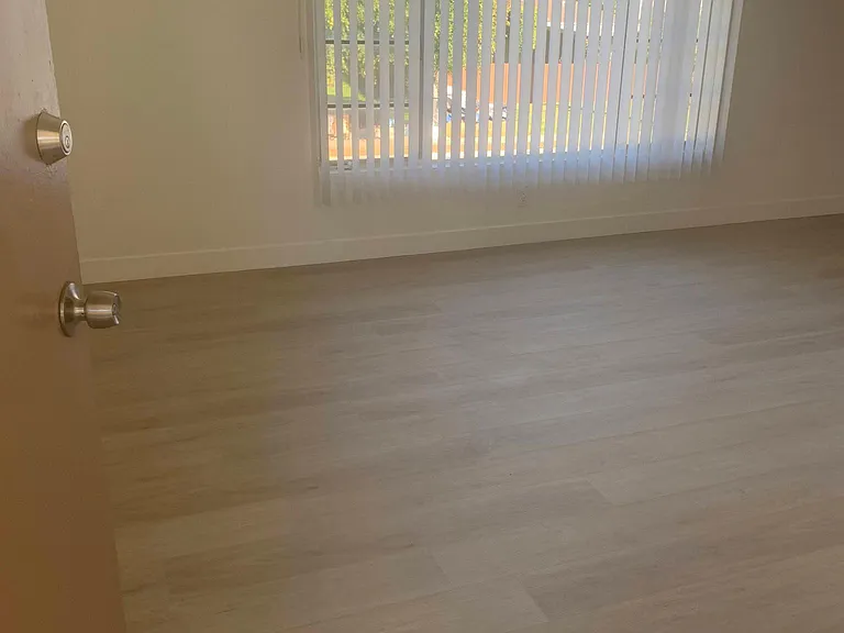 4 1241south Bundy Dr #4 — Photo 30