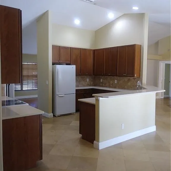 1624 SW 4th Ave — Photo 3