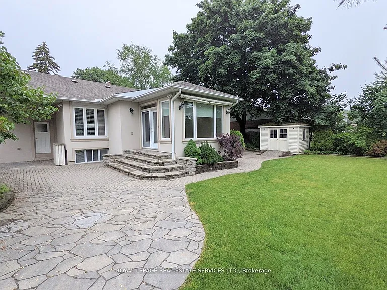 1602 Lincolnshire Blvd — Photo 28