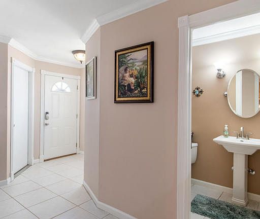 4th image of 10873 Cabbage Pond Ct