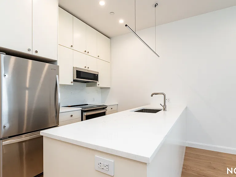 166 Eckford St #4 — Photo 12