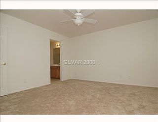 5th image of 9093 Badby Ave