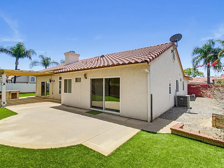 2858 Manzanita View Rd — Photo 2