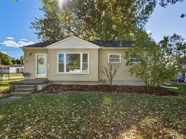 17356 Eastland St, Roseville, MI 48066