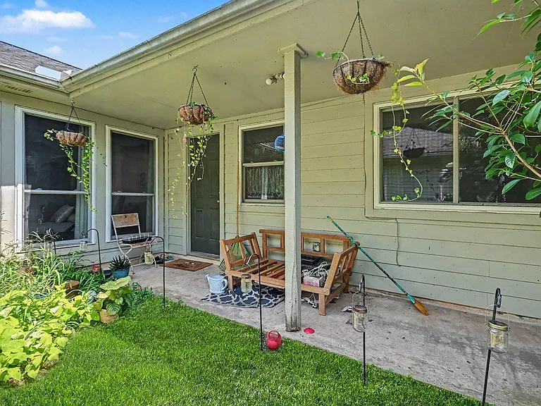 423 Merriweather St — Photo 21