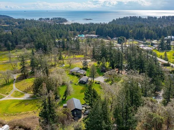 4085 Dupree Dr, Metchosin, BC V9C 3Z6
