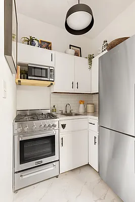 Sold by Compass | media 5