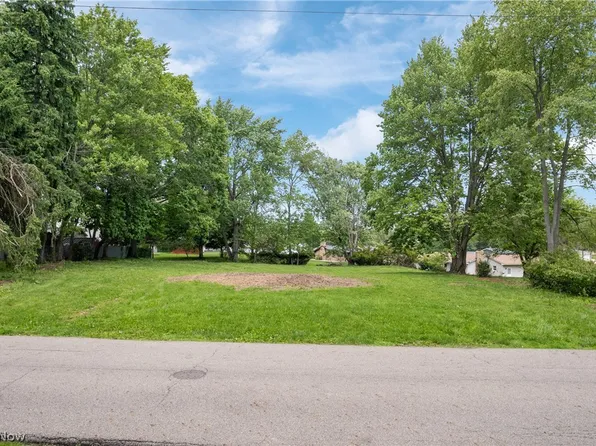 7811 Parkford St NW, Massillon, OH 44646