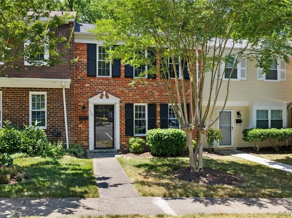 1582 Heritage Hill Dr, Henrico, VA 23238