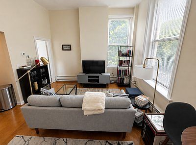 2nd image of 429 Shawmut Ave #31