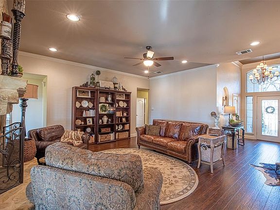 5th image of 146 Forest Creek Cir