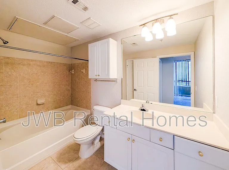 8539 Gate Pkwy W #1525 — Photo 13