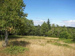 154 Middle Rd, North Haven, ME 04853