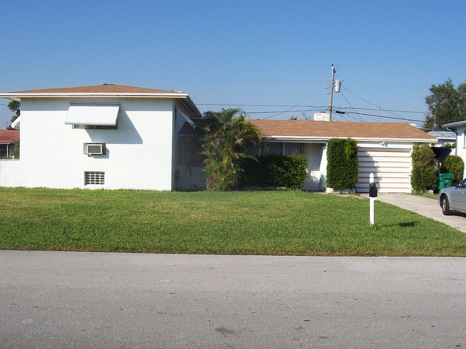 1st image of 20220 NE 12th Ct
