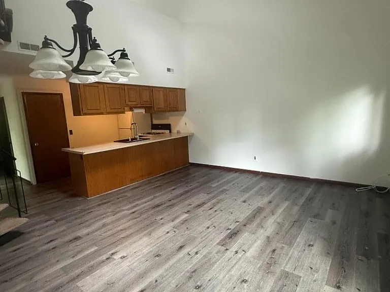 8 Steamboat Dr #2 — Photo 6