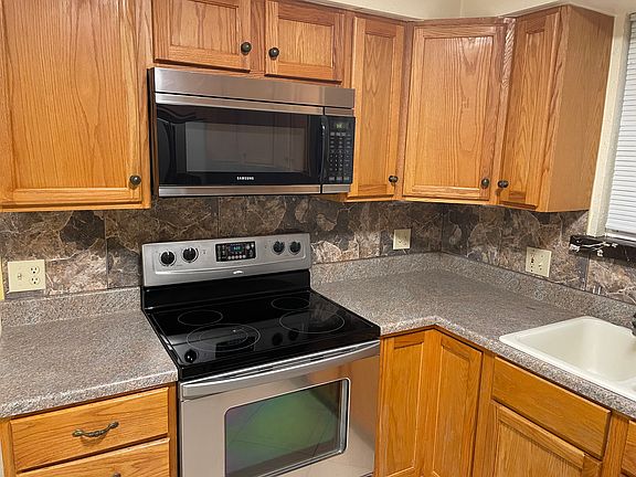 3rd image of 2820 Independence St APT 1