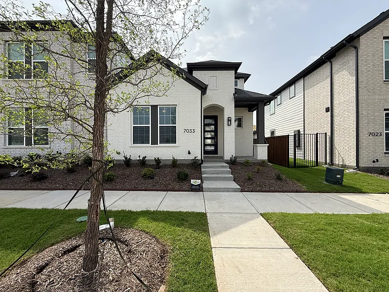 7033 Lathrop Ln — Photo 23
